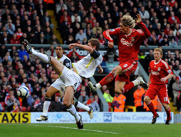 每体：关于巴萨用藤森给奥尔莫注册的猜测不实.