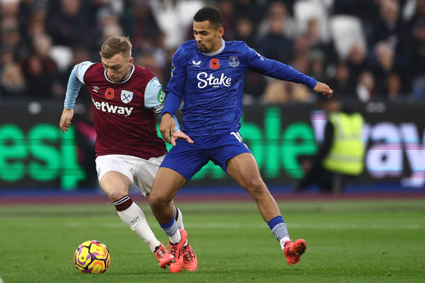 史密斯在尝 史密斯在尝